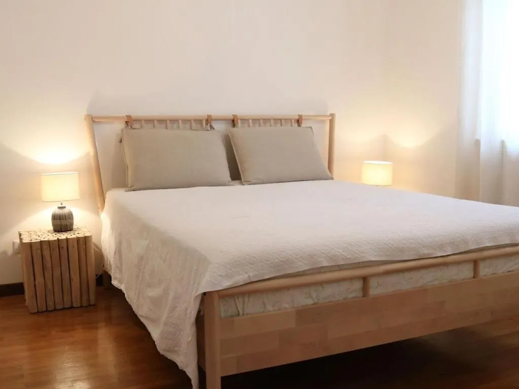 Belvilla By Oyo Villetta Carla Lazise Holiday home
