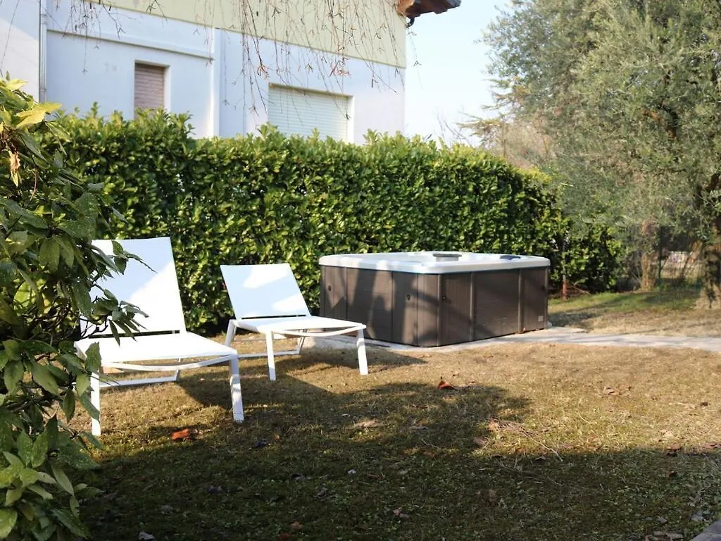 Belvilla By Oyo Villetta Carla Lazise Italy