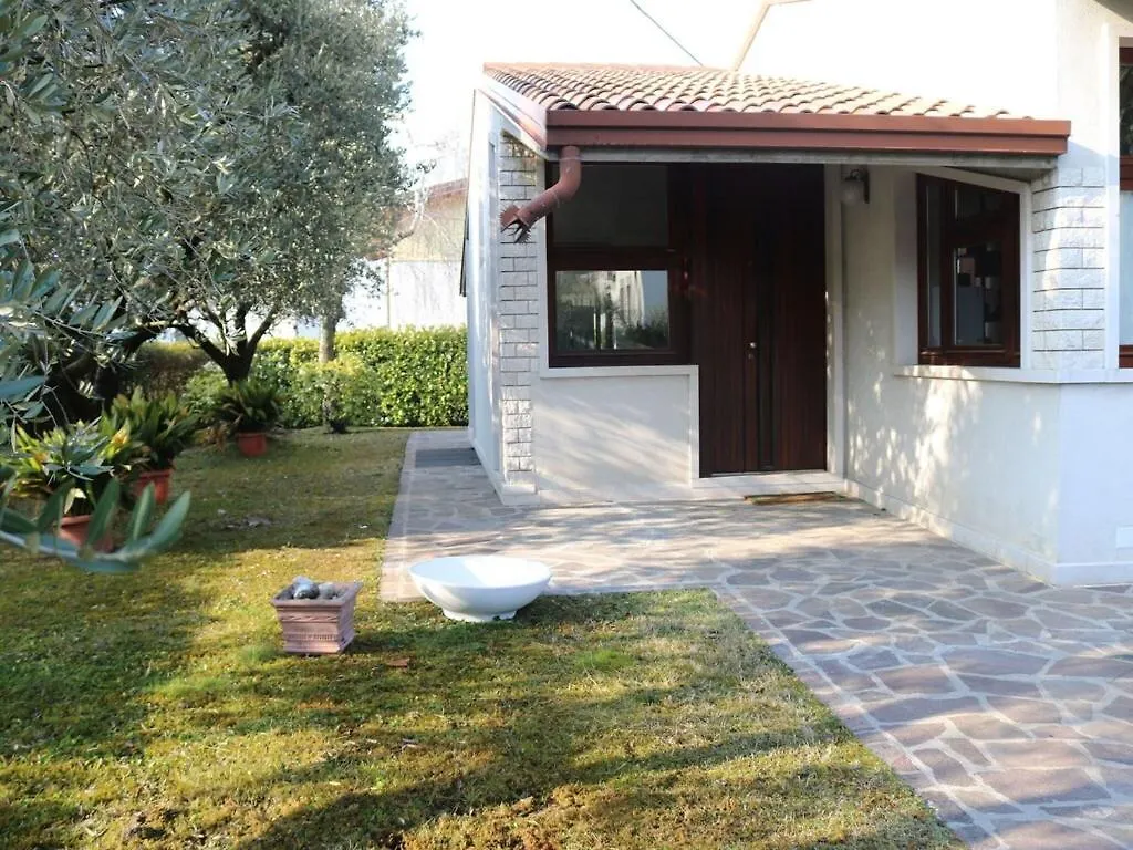 Belvilla By Oyo Villetta Carla Lazise Holiday home